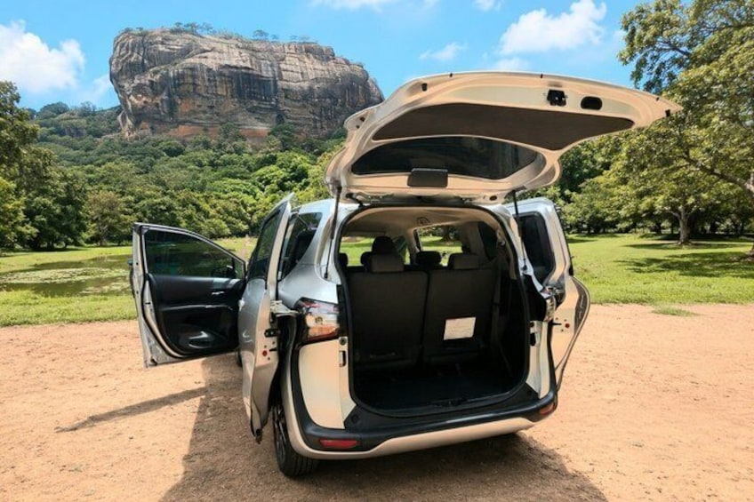 Sri Lanka Customize Private Car Hire with Driver Multi-Day Tours 5