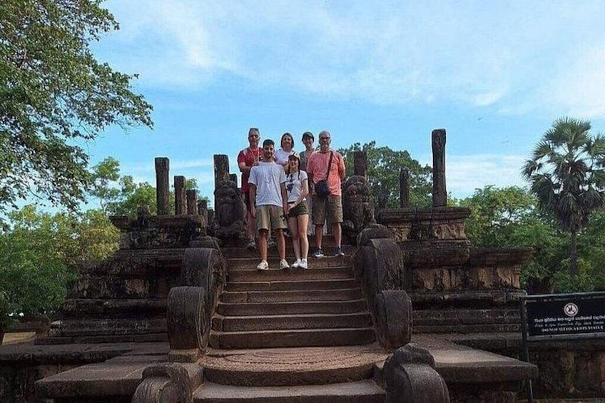 Sri Lanka Customize Private Car Hire with Driver Multi-Day Tours 2