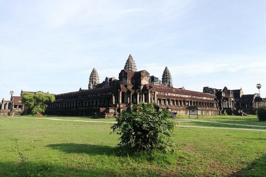 10 Day Cambodia Temples Beaches and Capital City 2