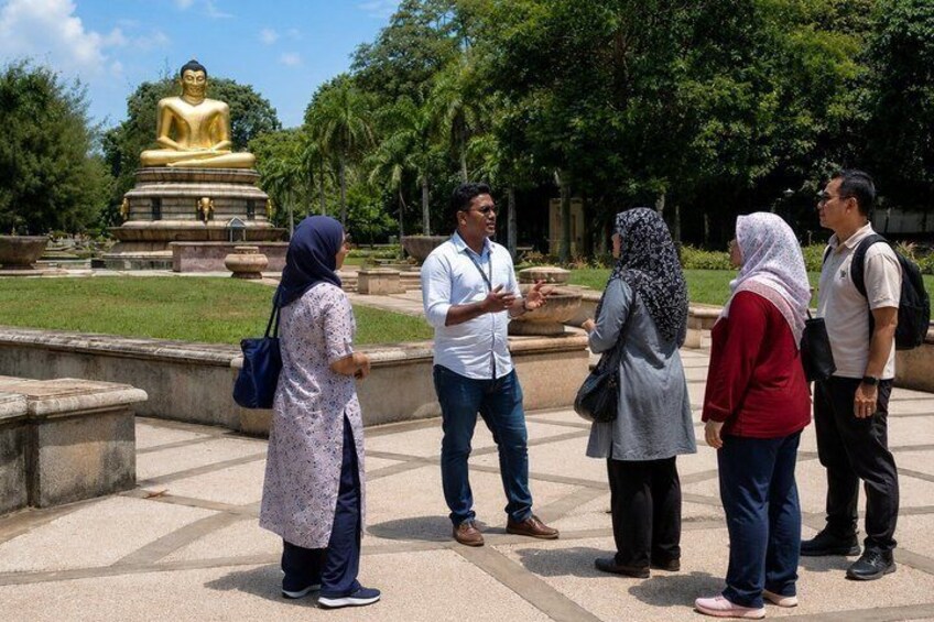 All Inclusive Colombo Private Tuk Tuk Tour Entry Fees and Snacks 3