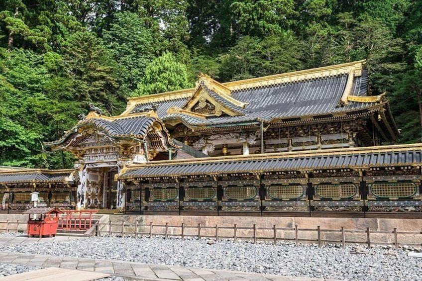 From Tokyo: Nikko Toshogu Shrine, Kegon Falls,Lake Chuzenji Tour 2