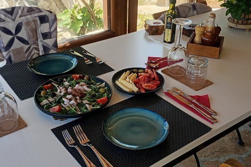 Dubrovnik to Split Private Transfer with 5-Course Lunch Included 5
