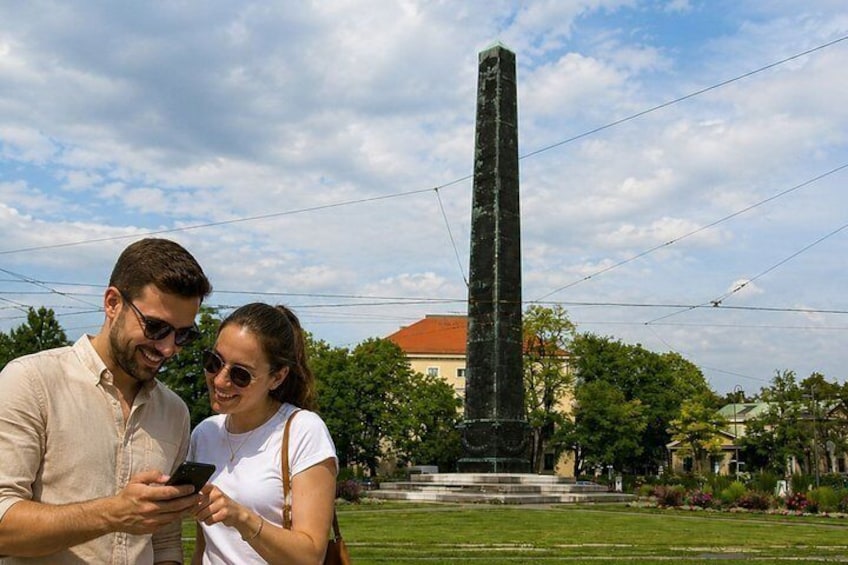 Munich Scavenger Hunt & Highlights Self-Guided Walking Tour 4