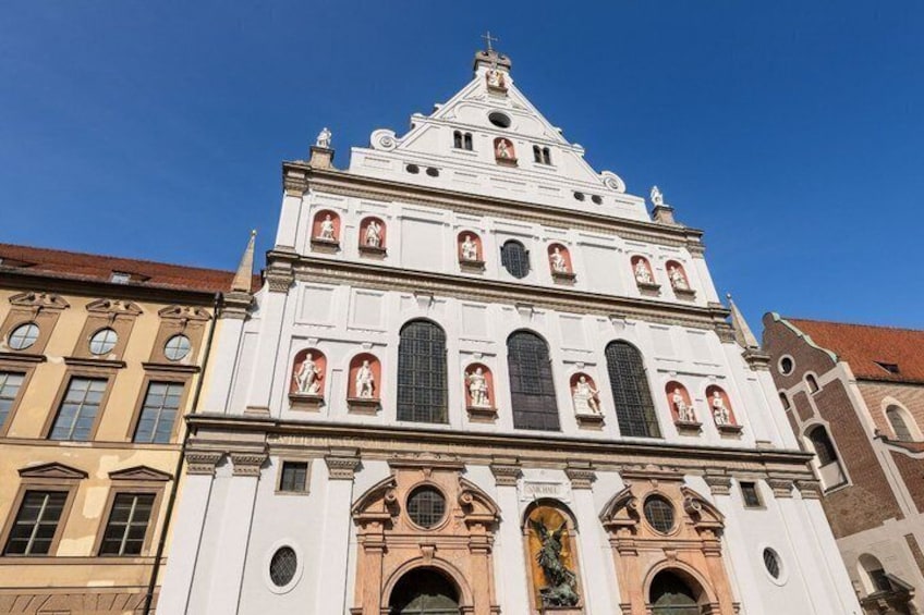 Munich Scavenger Hunt & Highlights Self-Guided Walking Tour 5