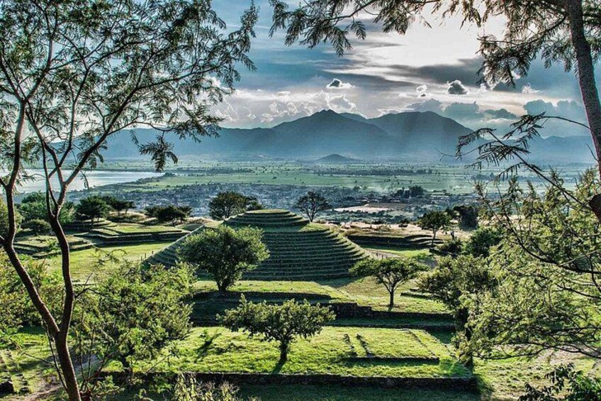 PRIVATE Fire TOUR: Pyramids, Volcanoes, Agaves & Tequila 1