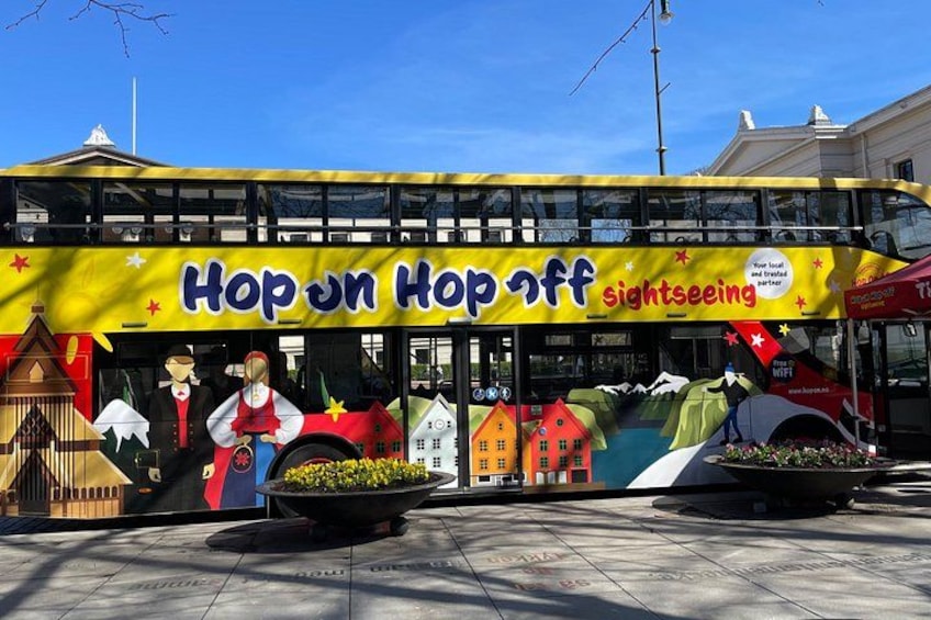 Oslo: 24 hours Hop-On Hop-Off Sightseeing Bus Ticket Gray Line 1