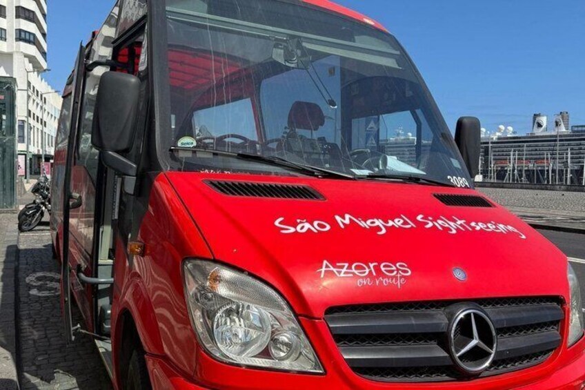 São Miguel Hop-On Hop-Off Sightseeing Bus 1