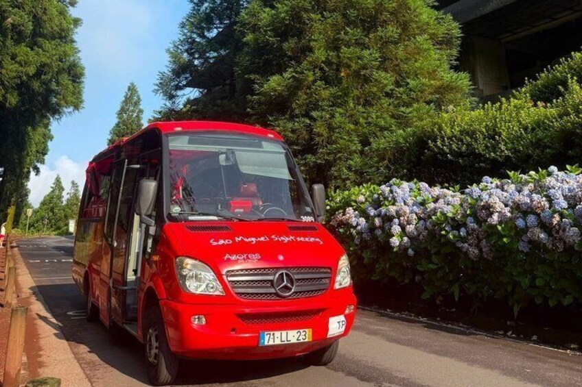 São Miguel Hop-On Hop-Off Sightseeing Bus 2