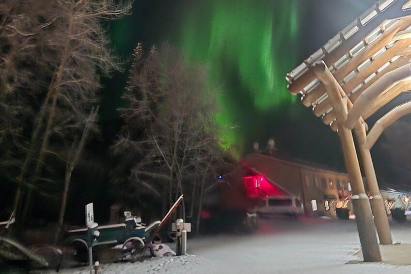 Fire and Ice tour hot springs northern lights 2