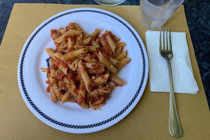 Lunch time on board 2