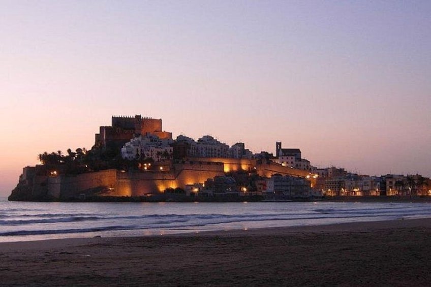 From Valencia: Day trip to Peniscola, (City, Castle & Beach) 2