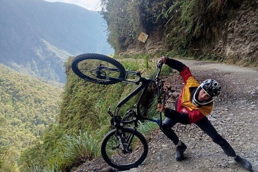 Cycling on the Road of Death Bolivia 4