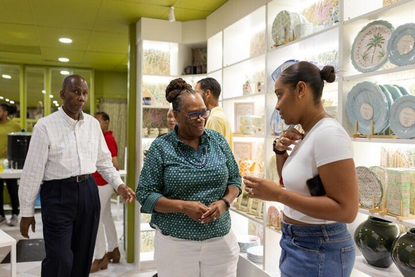 Sip and Create Bahamian Candle Making Workshop 5