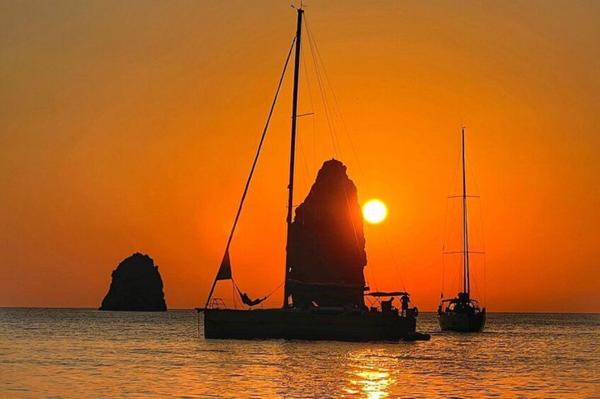 Private Boat Tour Sunset at the Faraglioni 1