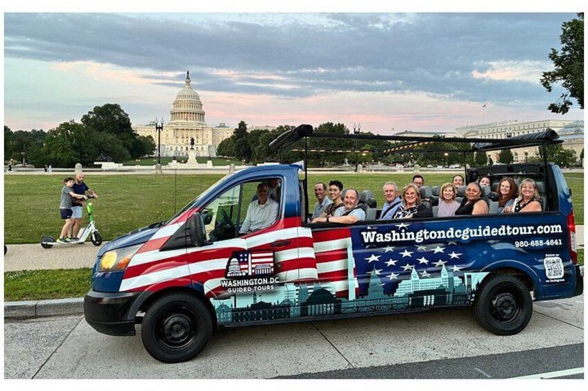 Washington DC Monuments Open-Air Sightseeing Guided Tour 2