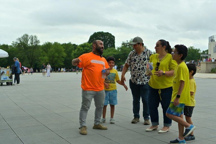 Washington DC Monuments Open-Air Sightseeing Guided Tour 2