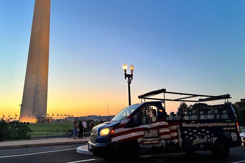 Washington DC Monuments Open-Air Sightseeing Guided Tour 3
