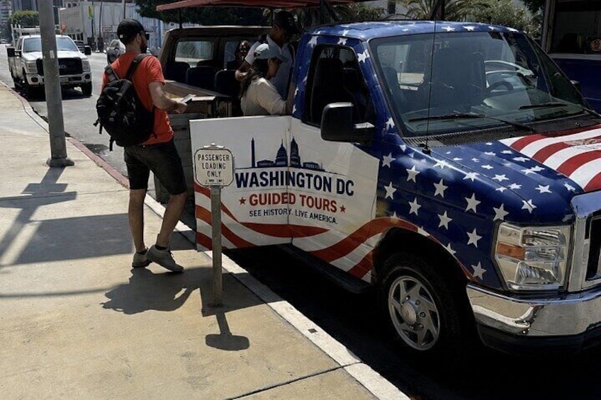 Washington DC Monuments Open-Air Sightseeing Guided Tour 5