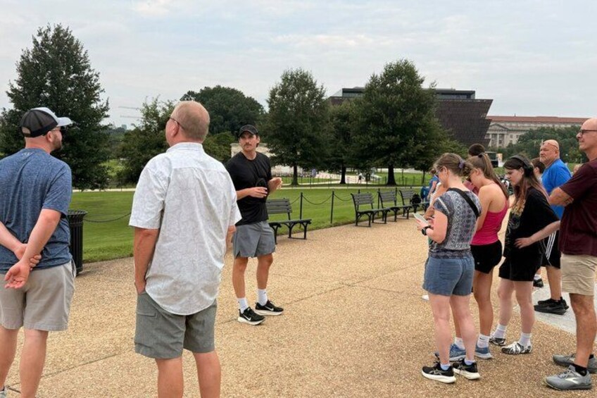 Washington DC Monuments Open-Air Sightseeing Guided Tour 2