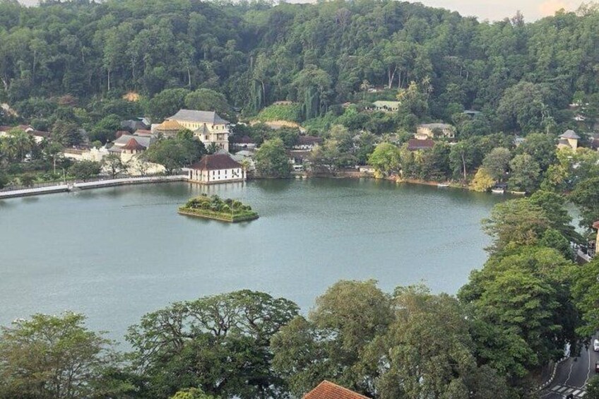 Ambuluwawa Tower and Kandy City Tuk Tuk Tour with Epic views 4