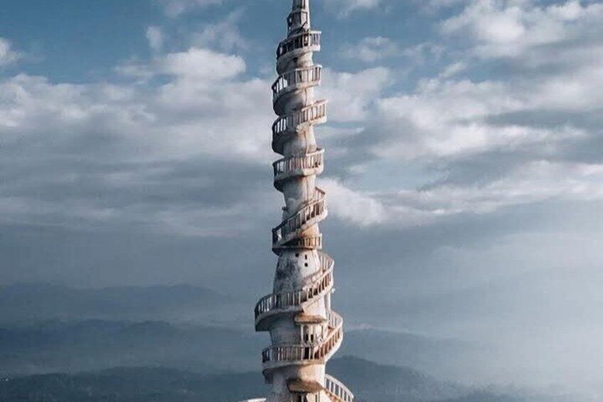 Ambuluwawa Tower and Kandy City Tuk Tuk Tour with Epic views 3