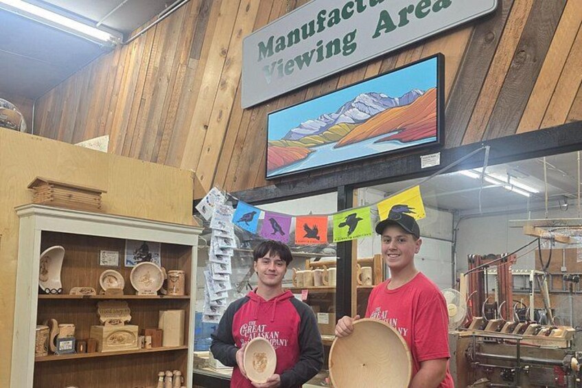 Even if you dont want to shop, the culture, vibe, staff, the smell of fresh cut carved wood alone makes this stop worth while. 2