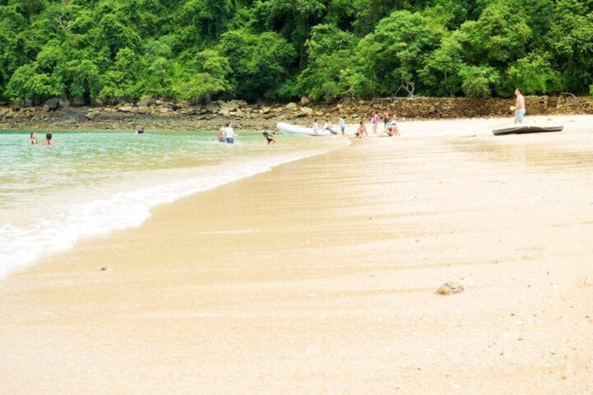 All-inclusive 8-hour catamaran tour to Isla Taboga from Panama City 3