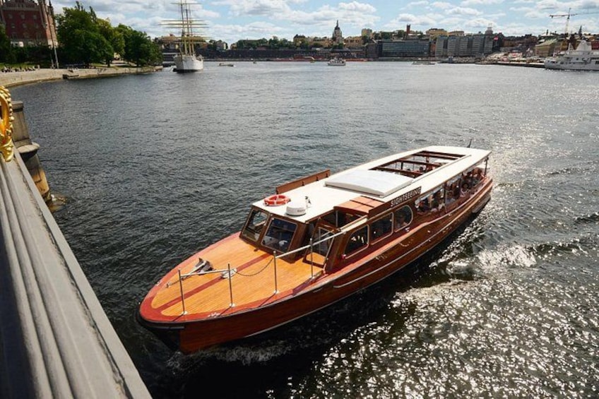 Sightseeing Ride Wooden Tour Boat from Top, partially open 3