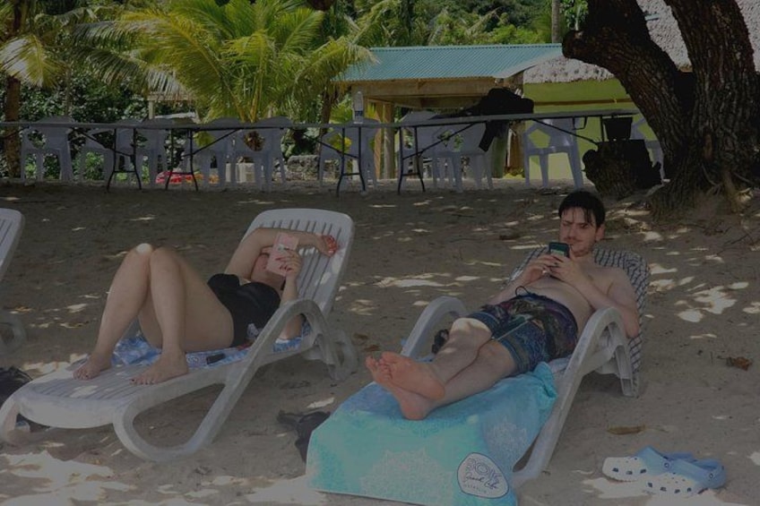 Relaxation at Pele Beach 5