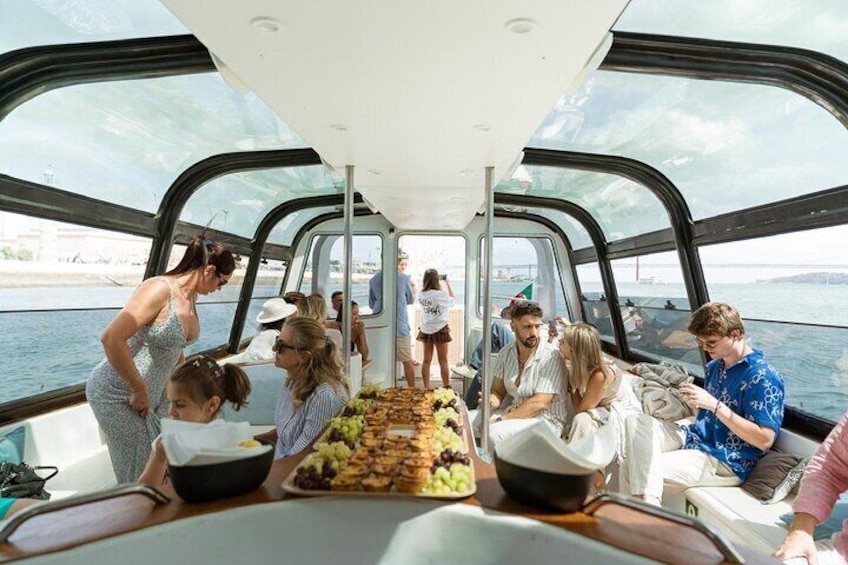 Lisbon: Coffee Cruise – Luxury Boat, Pastel de Nata & Dolphins 1