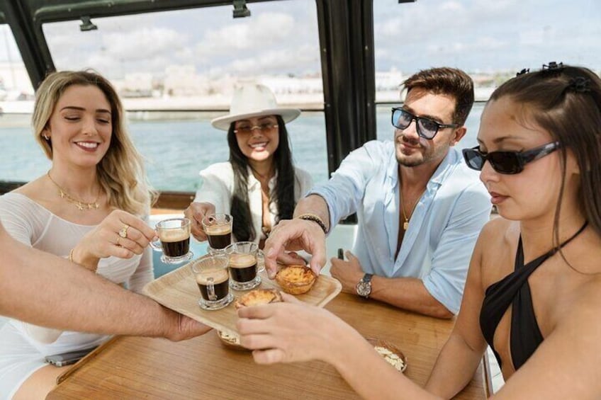 Lisbon: Coffee Cruise – Luxury Boat, Pastel de Nata & Dolphins 2
