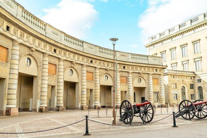 Stockholm: Royal Palace & Gamla Stan Tour, Canal Cruise 2