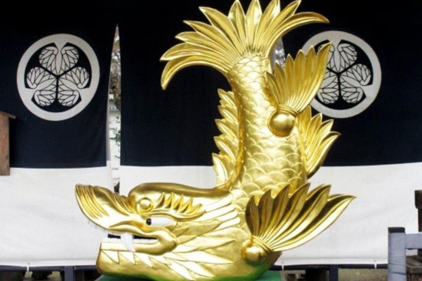 Nagoya Castle and Local Flavor Samurai Tales and Street Food Walk 5