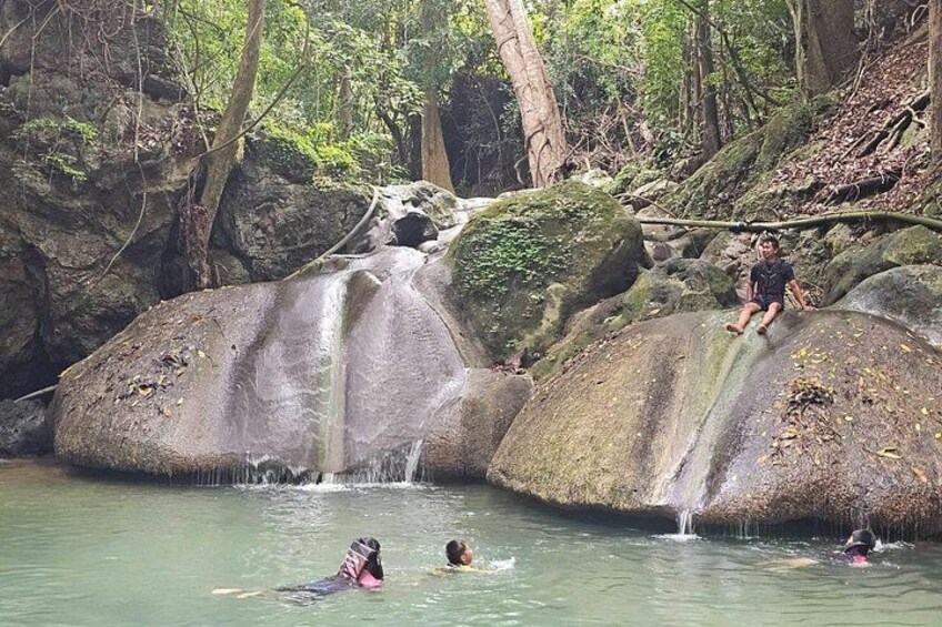 Erawan Waterfall and Boat Tour in Kanchanaburi Private Premium 2