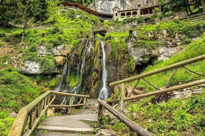 Good Morning, Interlaken! – Sightseeing Tour 5