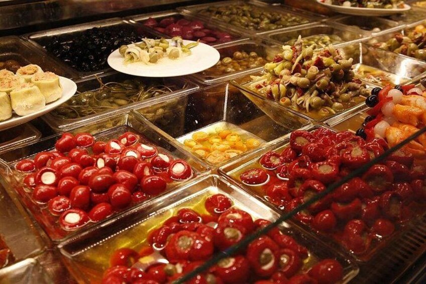 Private Tasting of Olive Oil and Tapas in Granada Market 2