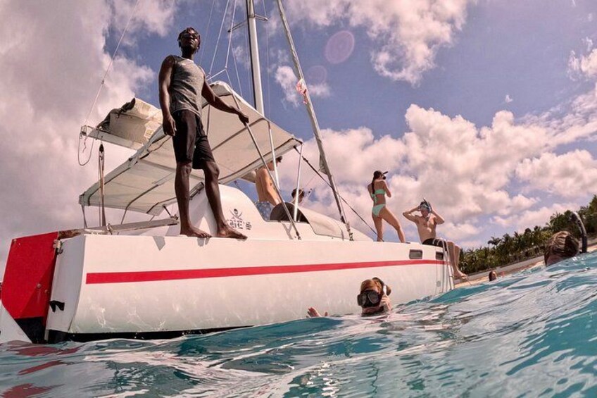 Private catamaran sail & snorkel cruise 3
