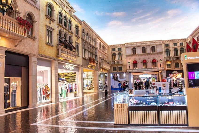 Doha City Tour, Villaggio Mall and Free Gondola Ride 2
