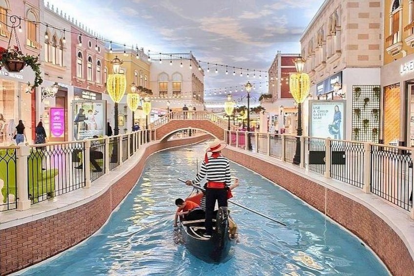 Doha City Tour, Villaggio Mall and Free Gondola Ride 1