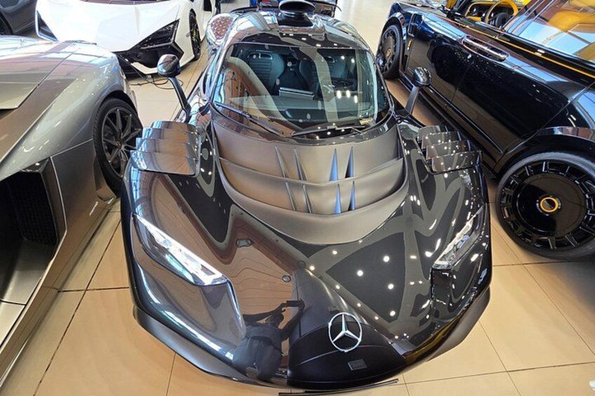 Dubai Luxury Car Showroom Tour with Dubai Mall Drop-Off 4