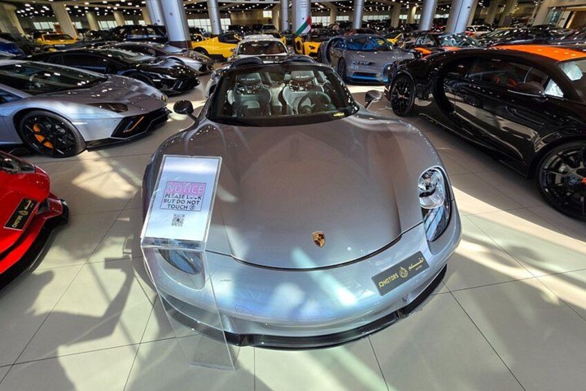 Dubai Luxury Car Showroom Tour with Dubai Mall Drop-Off 2