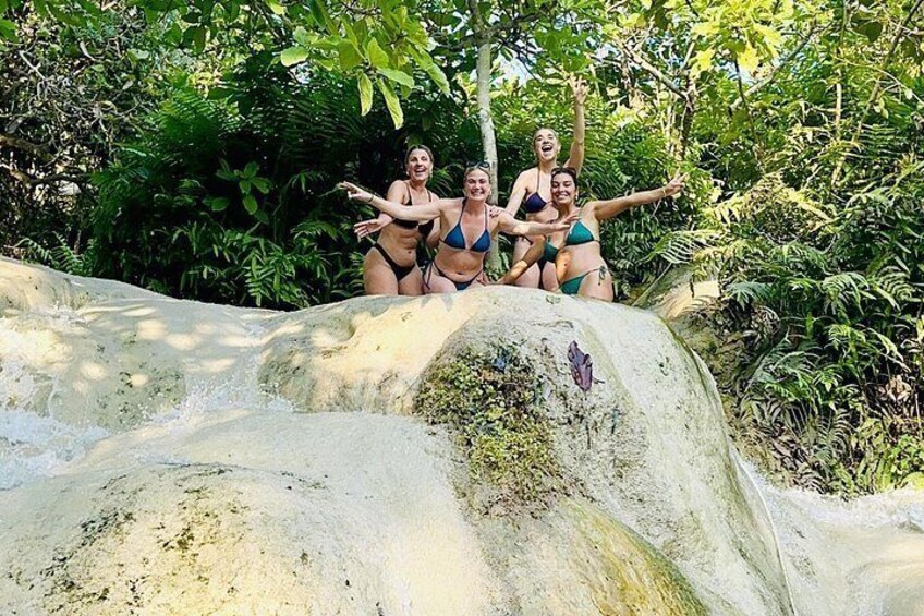 Climb nature’s staircase! The Sticky Waterfall is Chiang Mai’s coolest secret 2