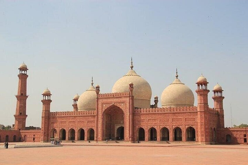Lahore Private 5 Days 5 Nights Enchanted West Punjab Tour 4