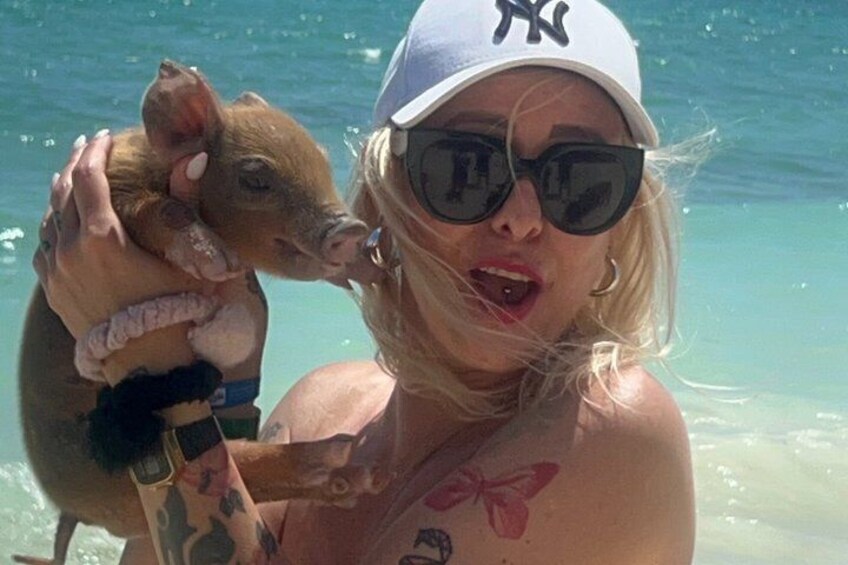 Swim with the Pigs Freeport @Creative Eco Adventures 2