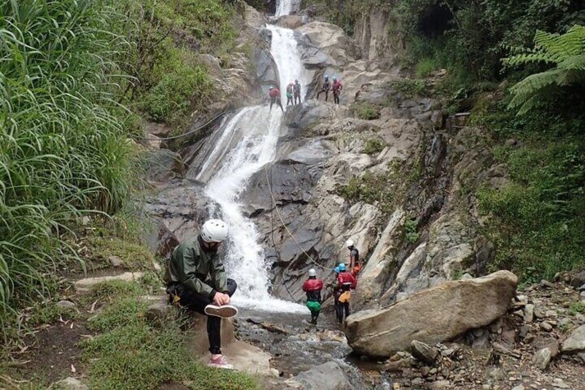 Canyoning in Baños Cascada Chamana 2