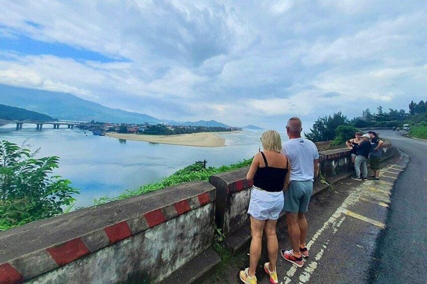 Hue to Hoi An Bus Tour with English-Speaking Guide & City Sightseeing 1