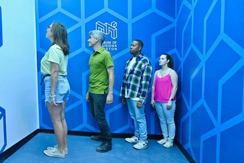 Museum of Illusions Houston Admission Ticket 4