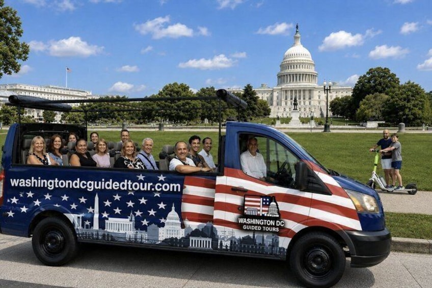 DC's Monuments & Landmark Guided Small Group Open-Air Tour 1