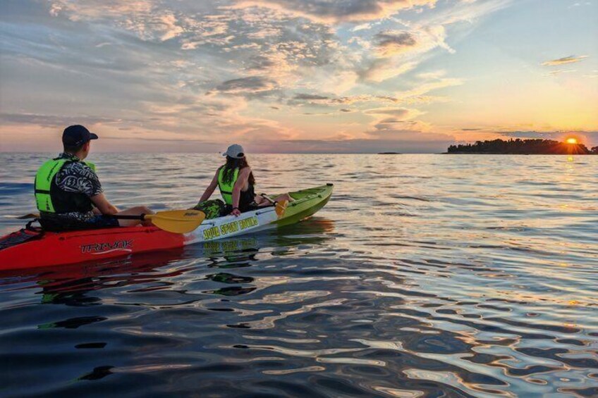Rovinj amazing kayak tour-free drink &snorkeling &jumps &photos 4