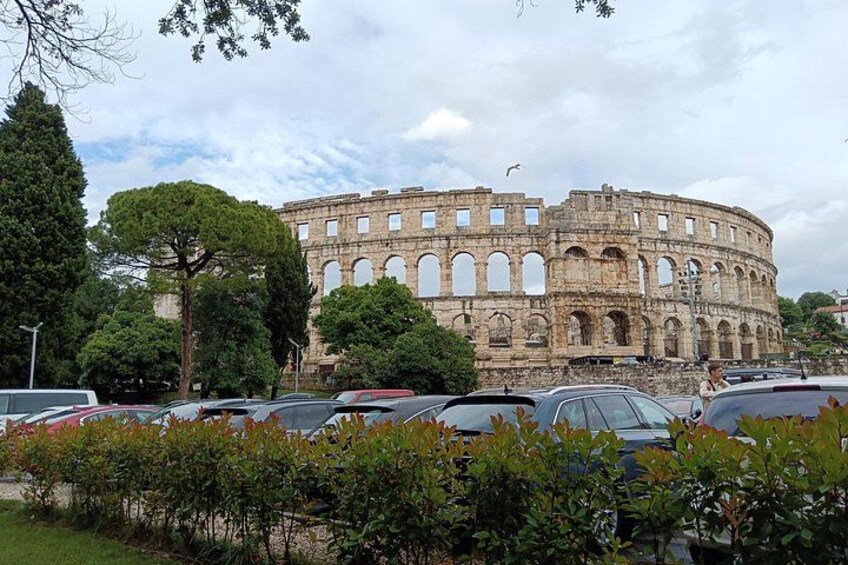 From Arena to Forum: Roman Pula Experience with a History Teacher 3
